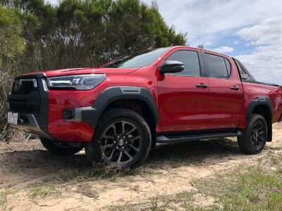 rent Toyota HiLux in lahore