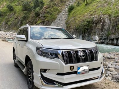 rent toyota Prado in lahore