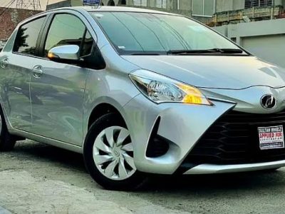 rent a toyota vitz in lahore